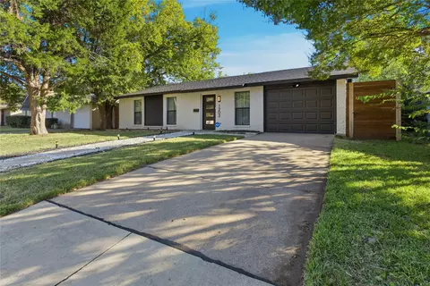 1202 Hillwood Dr, Lewisville, TX 75067