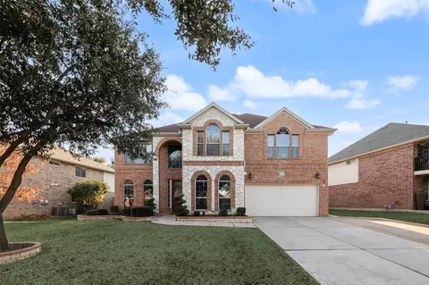 4902 Spring Lake Pkwy, Mansfield, TX 76063
