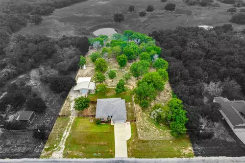 129 Ronnie Ln, Weatherford, TX 76088