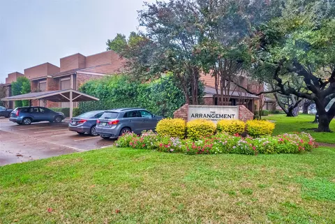 5130 Amesbury Dr #203, Dallas, TX 75206