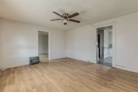 Living - 316 E Warren St, Hewitt, TX 76643 photo 2 of 4