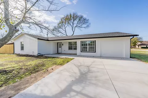 207 N Hickory St, Venus, TX 76084