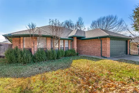 5029 Barberry Dr, Fort Worth, TX 76133
