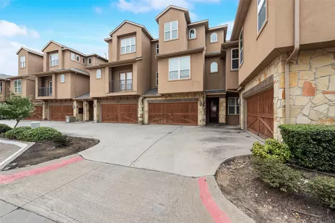 2630 Villa Di Lago #2, Grand Prairie, TX 75054