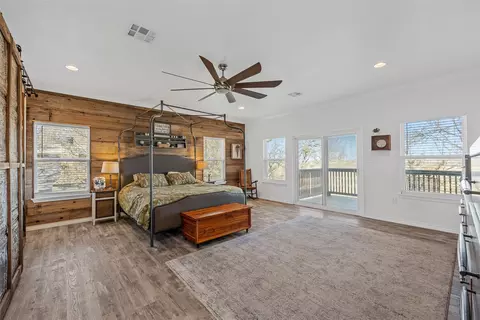Bedroom - 1307 Range Rd, China Spring, TX 76633 photo 2 of 3