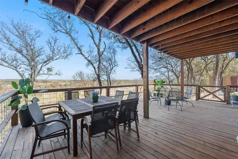 Exterior - 1307 Range Rd, China Spring, TX 76633 photo 4 of 7