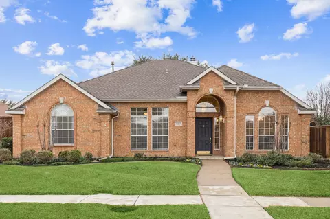 1413 Meadow Vista Dr, Carrollton, TX 75007