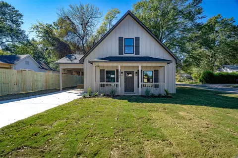 1701 Sandlin St, Longview, TX 75602