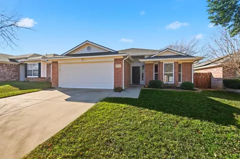 5910 Fawn Meadow Trl, Arlington, TX 76017
