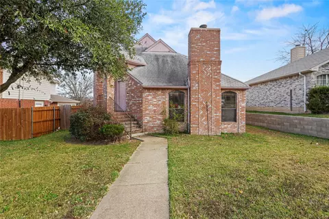 12820 Hilltop Dr, Balch Springs, TX 75180