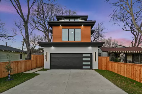 923 Walkway St, Dallas, TX 75212