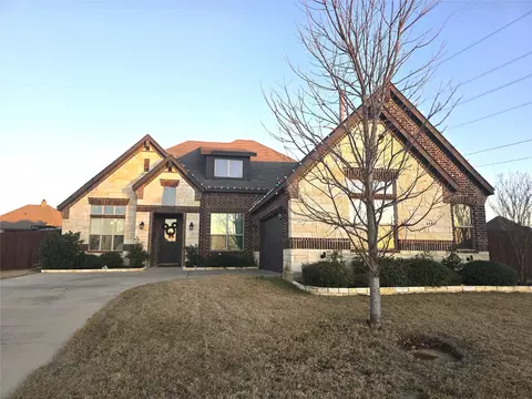 1441 Grassy Meadows Dr, Burleson, TX 76028