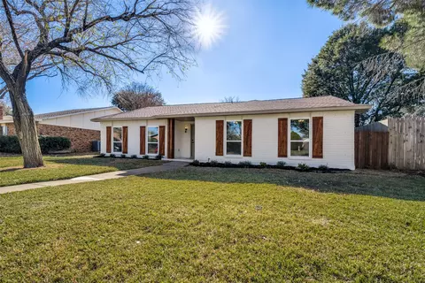 1216 Warwick Dr, Mesquite, TX 75150