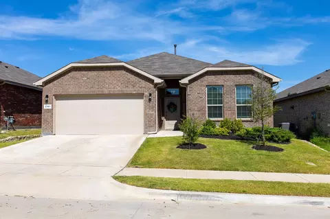 2361 Waggoner Ranch Dr, Weatherford, TX 76087