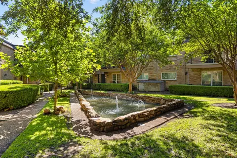 7908 Royal Ln #122 B, Dallas, TX 75230