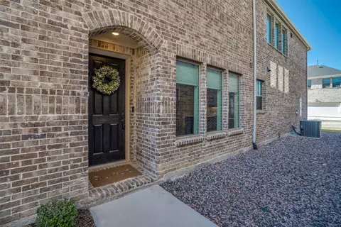 Exterior - 421 Matchbox St, Argyle, TX 76226 photo 3 of 4