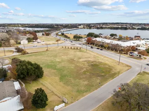 830 E Pearl St, Granbury, TX 76048