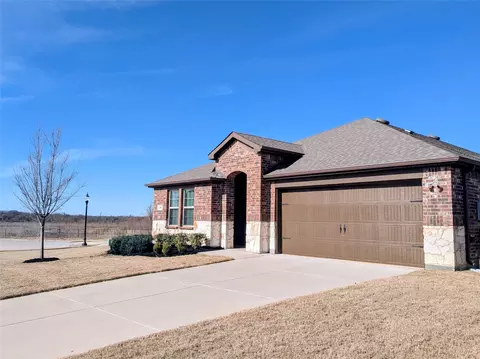 705 Glover Dr, Aubrey, TX 76227