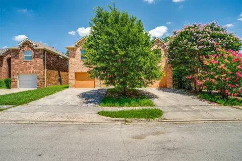 430 Woodgrove Dr, Little Elm, TX 75068