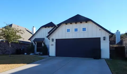 1309 Ridgeview Dr, Weatherford, TX 76086