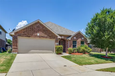 808 Goldenmist Dr, Little Elm, TX 75068