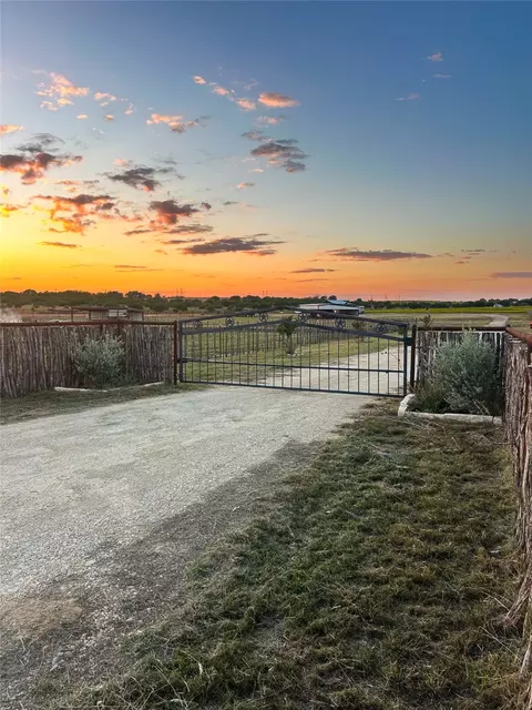 Other - 925 Clear Spring Rd, Stephenville, TX 76401 photo 4 of 9
