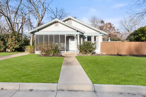 205 Cynisca St, Waxahachie, TX 75165