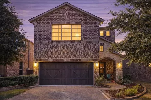 3813 S Brookridge Ct, Bedford, TX 76021