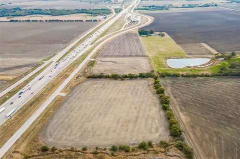 tbd S I-35, Abbott, TX 76621 photo 3