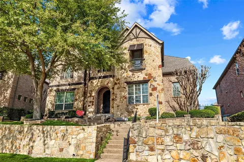 112 Aransas Dr, Irving, TX 75039