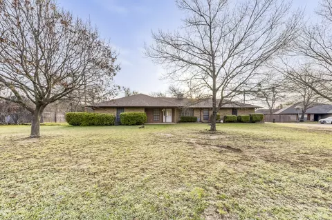 517 Kings Gate Rd, Willow Park, TX 76087