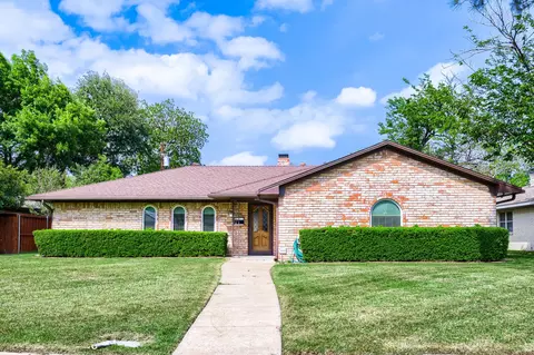 6946 Hunnicut Pl, Dallas, TX 75227