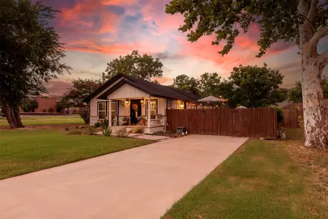 204 Main St, Haslet, TX 76052