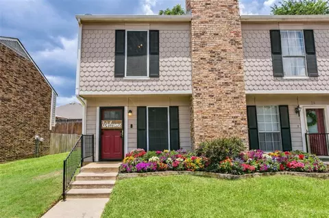 Exterior - 17 Abbey Rd, Euless, TX 76039 photo 1 of 7