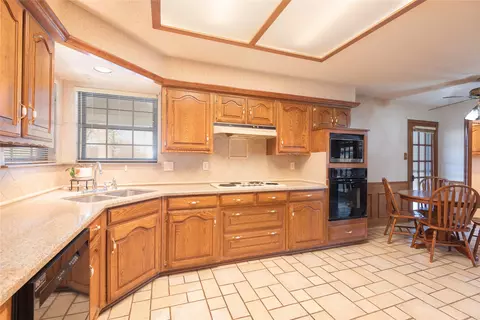 3906 Castle Dr, Rowlett, TX 75089 photo 18