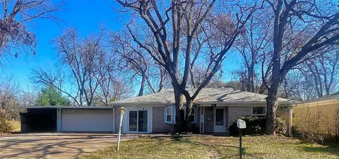 401 S Judd St, White Settlement, TX 76108