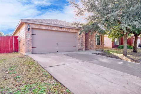 10005 Quail Glen Dr, Fort Worth, TX 76140