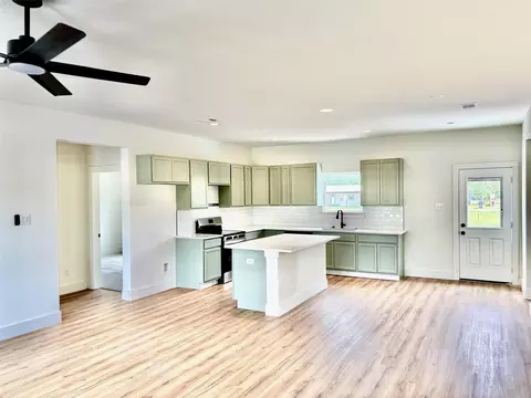 104 Magnolia St, Lone Oak, TX 75453