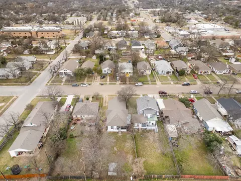 View/Area - 1916 Mitchell Ave, Waco, TX 76708 photo 4 of 7