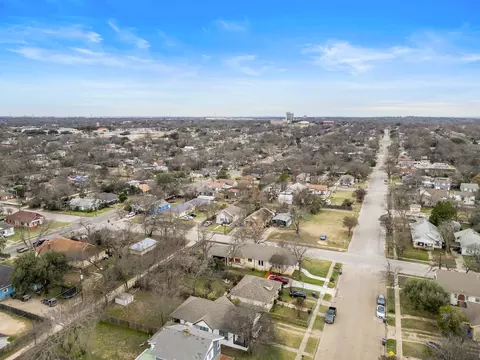 View/Area - 1916 Mitchell Ave, Waco, TX 76708 photo 6 of 7