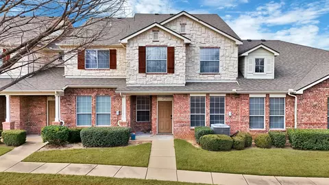 2716 Denali Park Dr, Grand Prairie, TX 75050