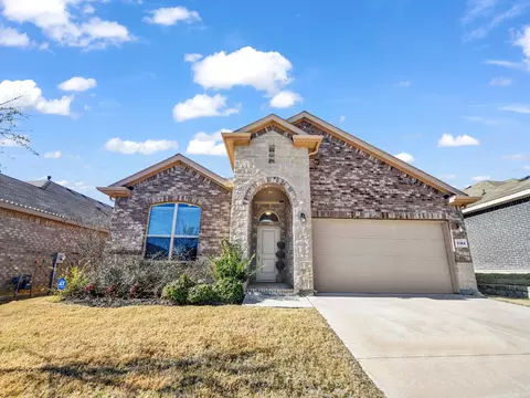 2364 Waggoner Ranch Dr, Weatherford, TX 76087