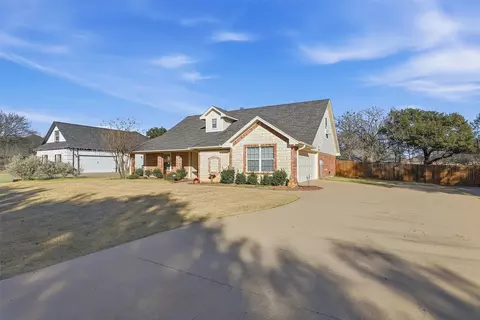 3207 Crossbridge Cir, Granbury, TX 76049