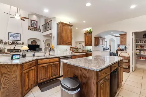 4105 Claridge Ter, Garland, TX 75043