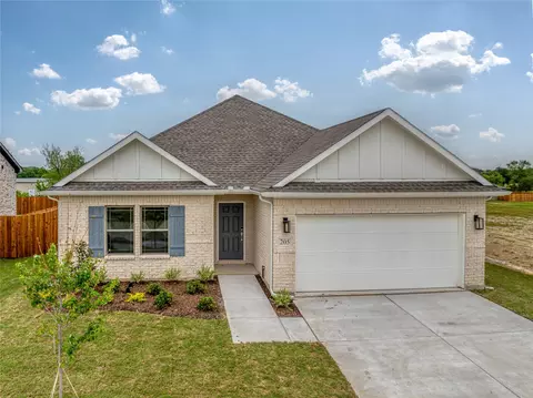 205 Woodhollow Dr, Blue Ridge, TX 75424