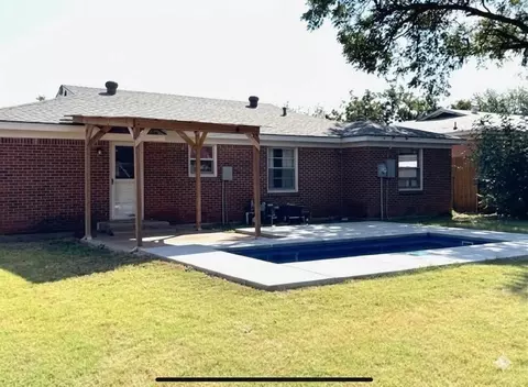 852 Odie Dr, White Settlement, TX 76108
