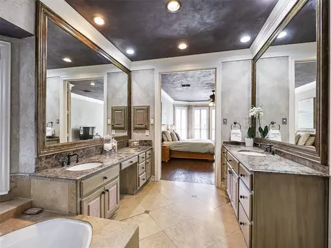 Bath - 723 Bent Tree Ct, Coppell, TX 75019 photo 3 of 6