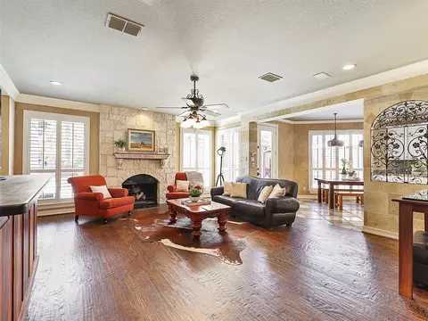 Living - 723 Bent Tree Ct, Coppell, TX 75019 photo 2 of 6