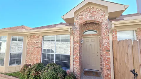 5205 Wedgewood Dr, Garland, TX 75043