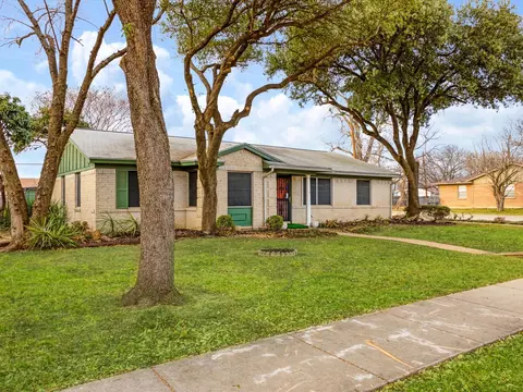 Exterior - 1631 Cascade St, Mesquite, TX 75149 photo 3 of 6